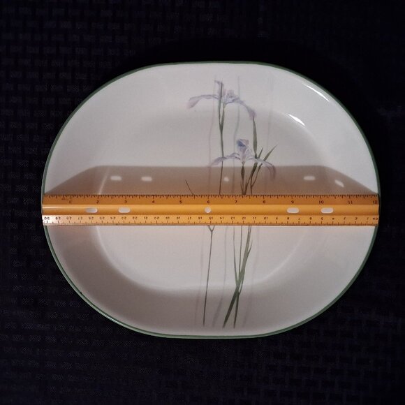 Vintage Corelle Shadow Iris Serving Plate Platter Purple Green Oval 12 1/4”x 10” - Picture 5 of 9